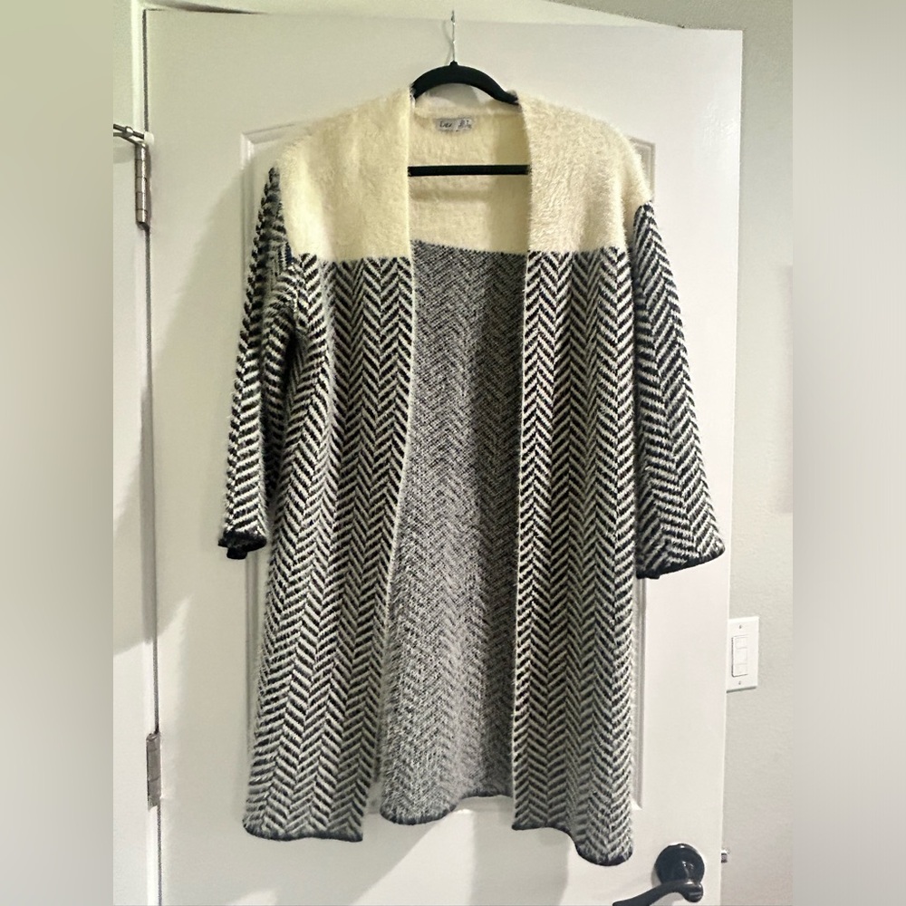 Dex Clothing Relaxed Chevron Long Cardigan S